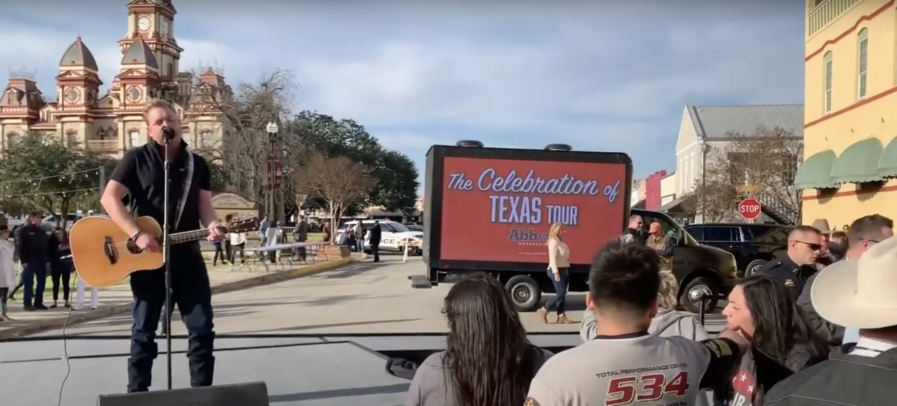 mobile led billboard trucks